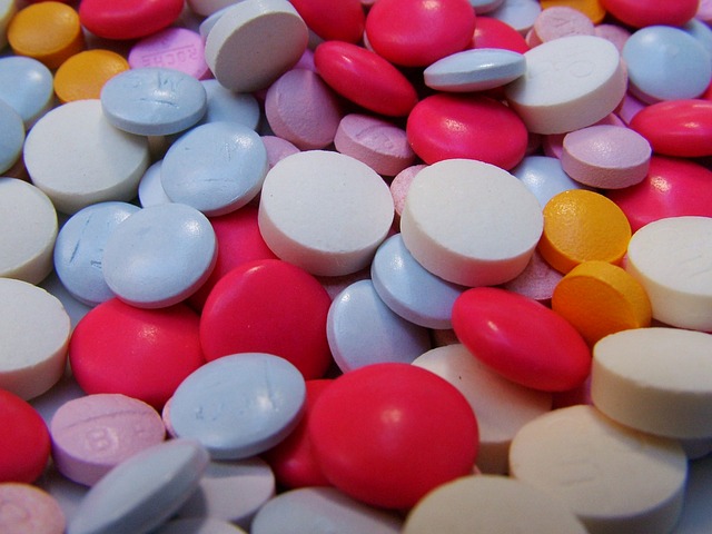 barevné léky